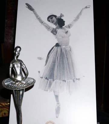 Ballerina Marta Becket