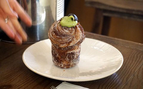 Green Tea Custard Cruffin